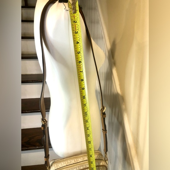 MICHAEL KORS White MK Monogram Jet Set Crossbody Shoulder Bag - Picture 10 of 17